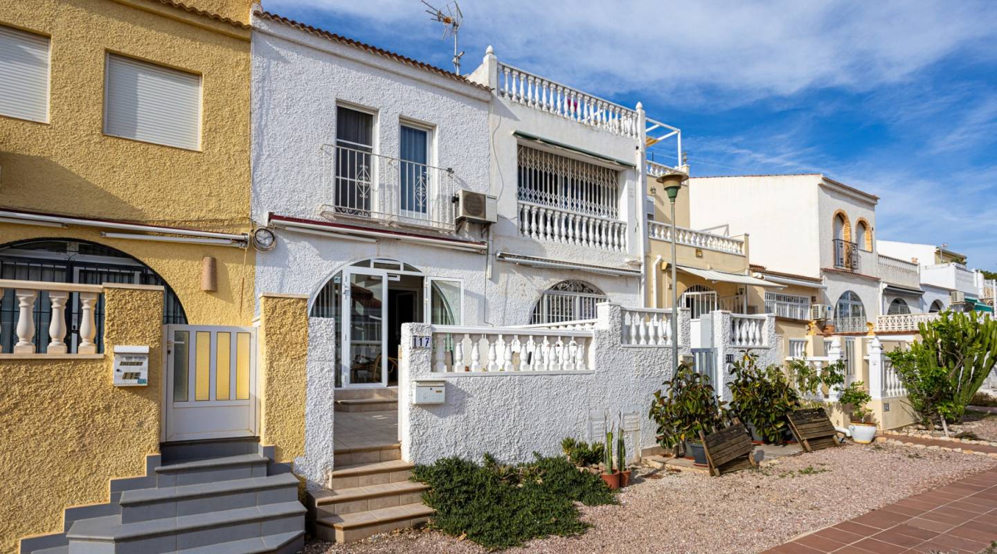 Resale - Terraced house / Townhouse - Torrevieja - La Siesta