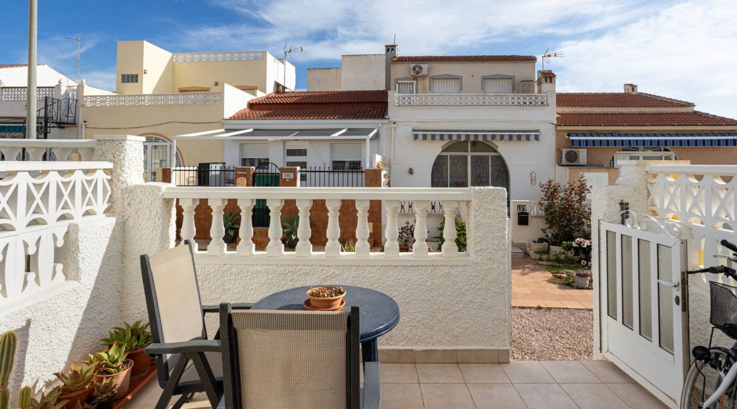 Resale - Terraced house / Townhouse - Torrevieja - La Siesta