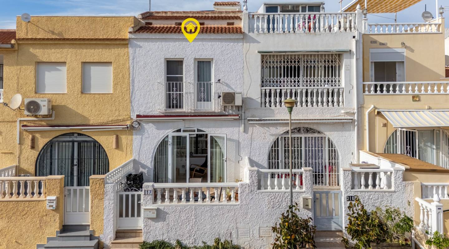 Resale - Terraced house / Townhouse - Torrevieja - La Siesta