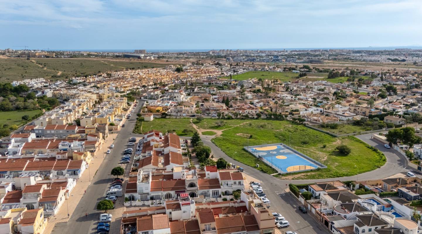 Resale - Terraced house / Townhouse - Torrevieja - La Siesta