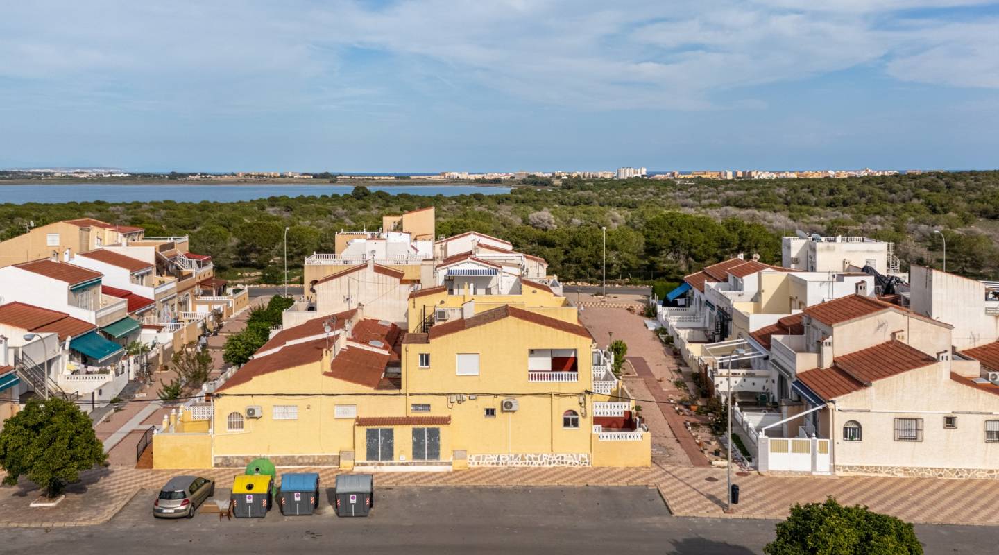 Resale - Terraced house / Townhouse - Torrevieja - La Siesta