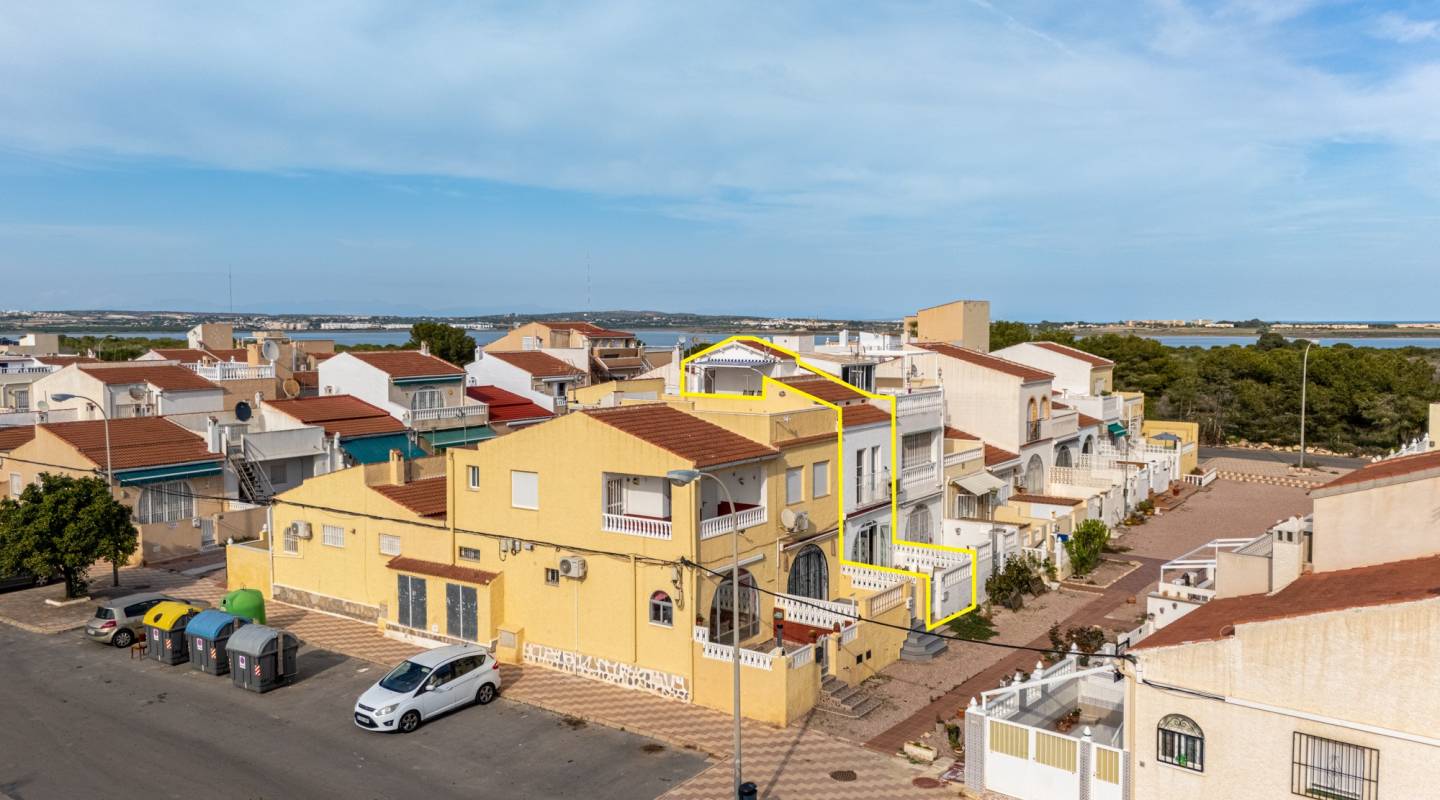 Resale - Terraced house / Townhouse - Torrevieja - La Siesta