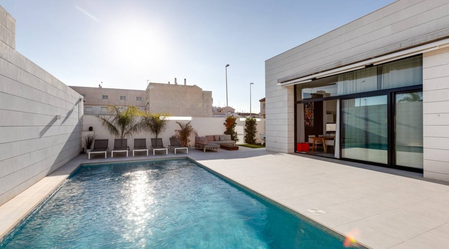 New Build - Villa  - Pilar de La Horadada - pueblo