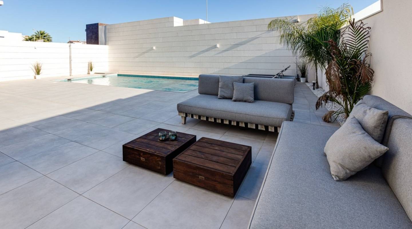 New Build - Villa  - Pilar de La Horadada - pueblo