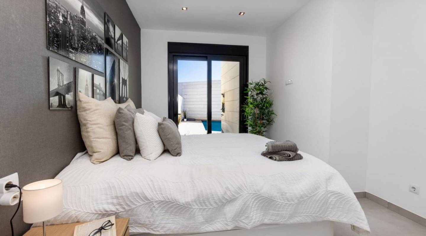 New Build - Villa  - Pilar de La Horadada - pueblo