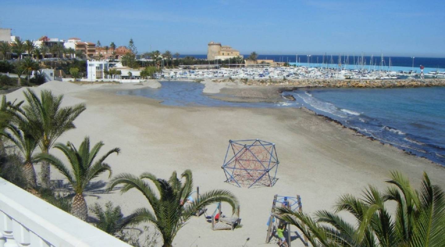 New Build - Villa  - Pilar de La Horadada - pueblo