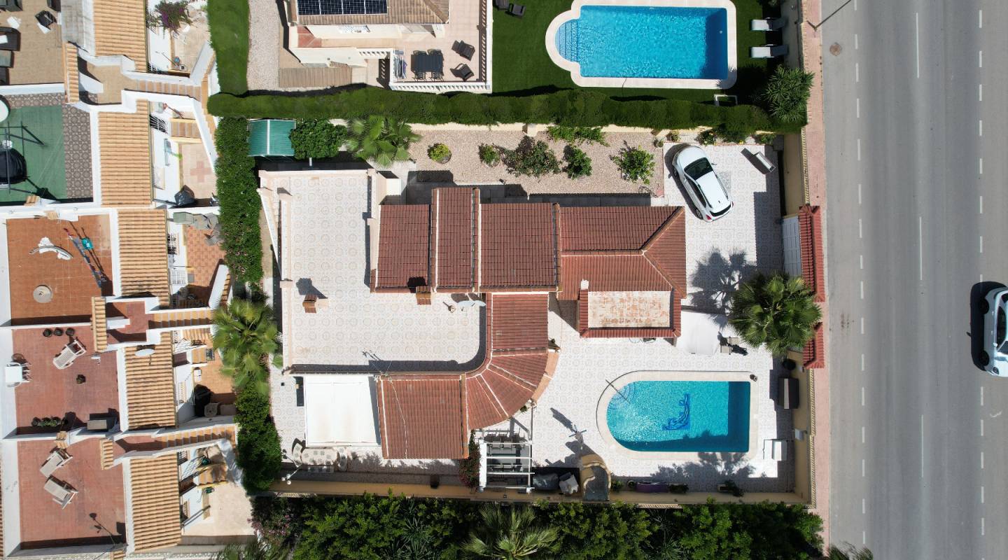 Resale - Villa  - Ciudad Quesada - Pueblo Bravo