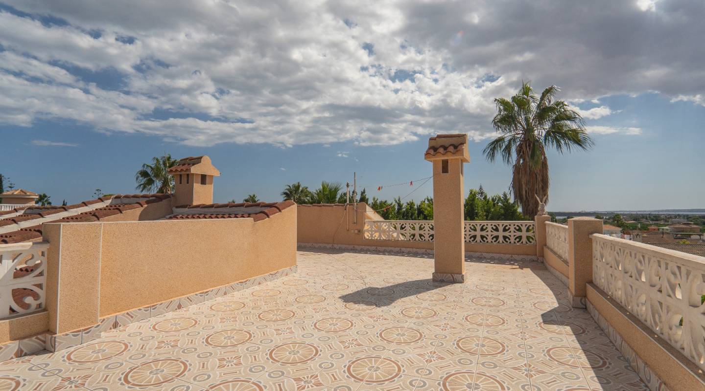 Resale - Villa  - Ciudad Quesada - Pueblo Bravo