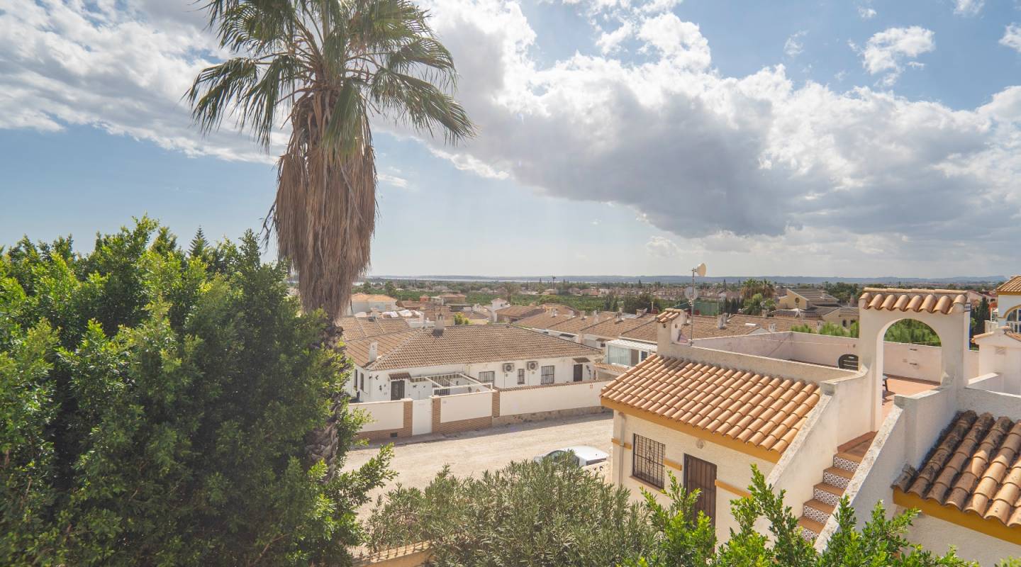 Resale - Villa  - Ciudad Quesada - Pueblo Bravo