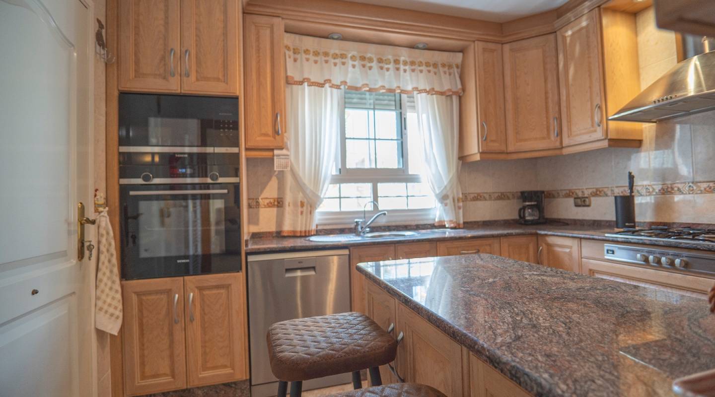 Resale - Villa  - Ciudad Quesada - Pueblo Bravo