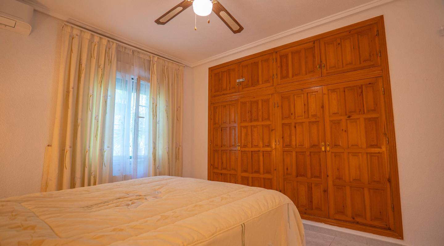 Resale - Villa  - Ciudad Quesada - Pueblo Bravo