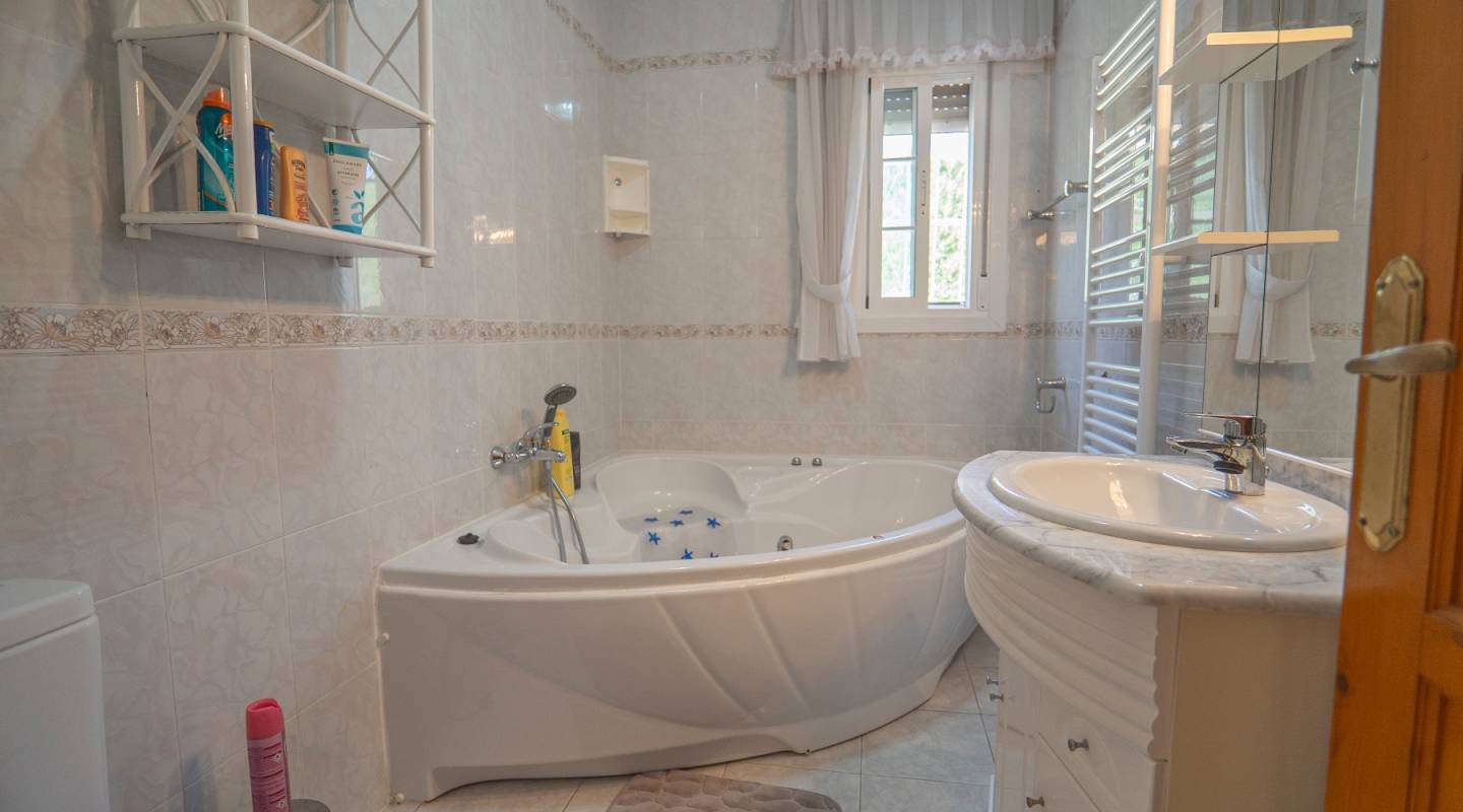 Resale - Villa  - Ciudad Quesada - Pueblo Bravo