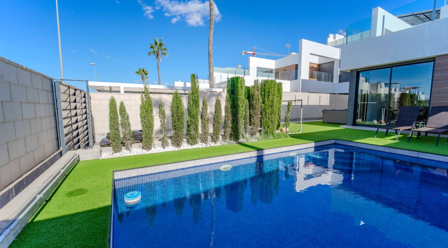 Resale - Semi-Detached House - Benijofar - Alicante