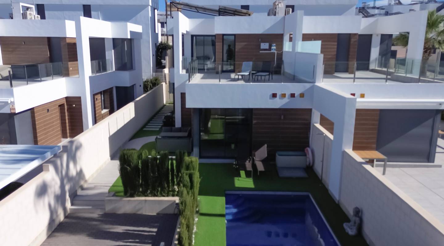 Resale - Semi-Detached House - Benijofar - Alicante