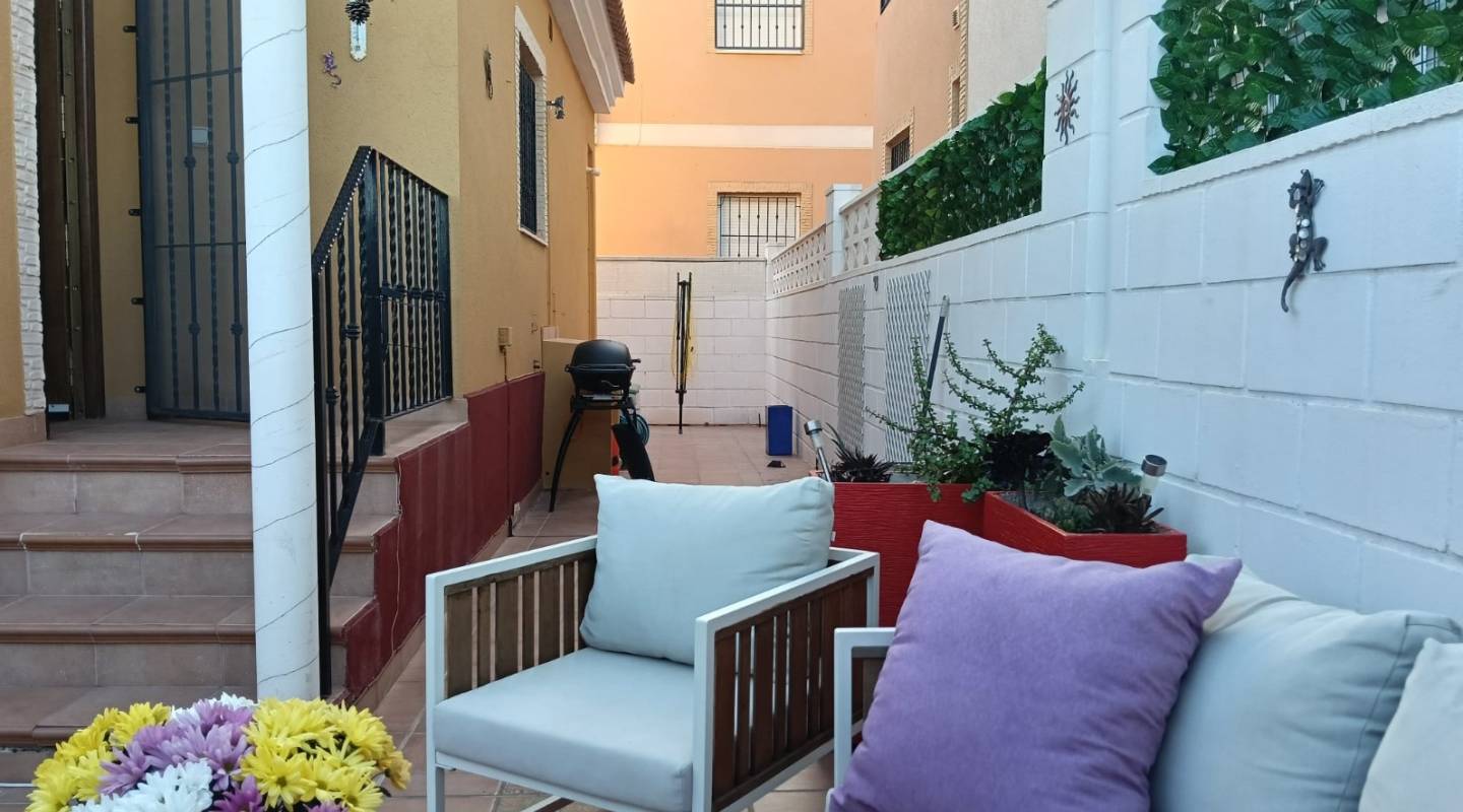 Återförsäljning - House - Detached Villa (4) - Los Montesinos - La Herrada