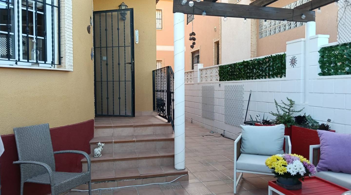 Återförsäljning - House - Detached Villa (4) - Los Montesinos - La Herrada