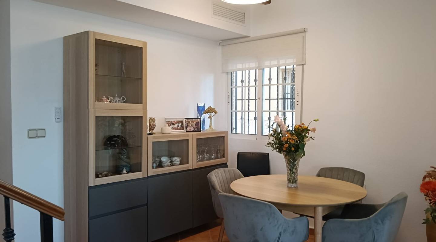 Återförsäljning - House - Detached Villa (4) - Los Montesinos - La Herrada