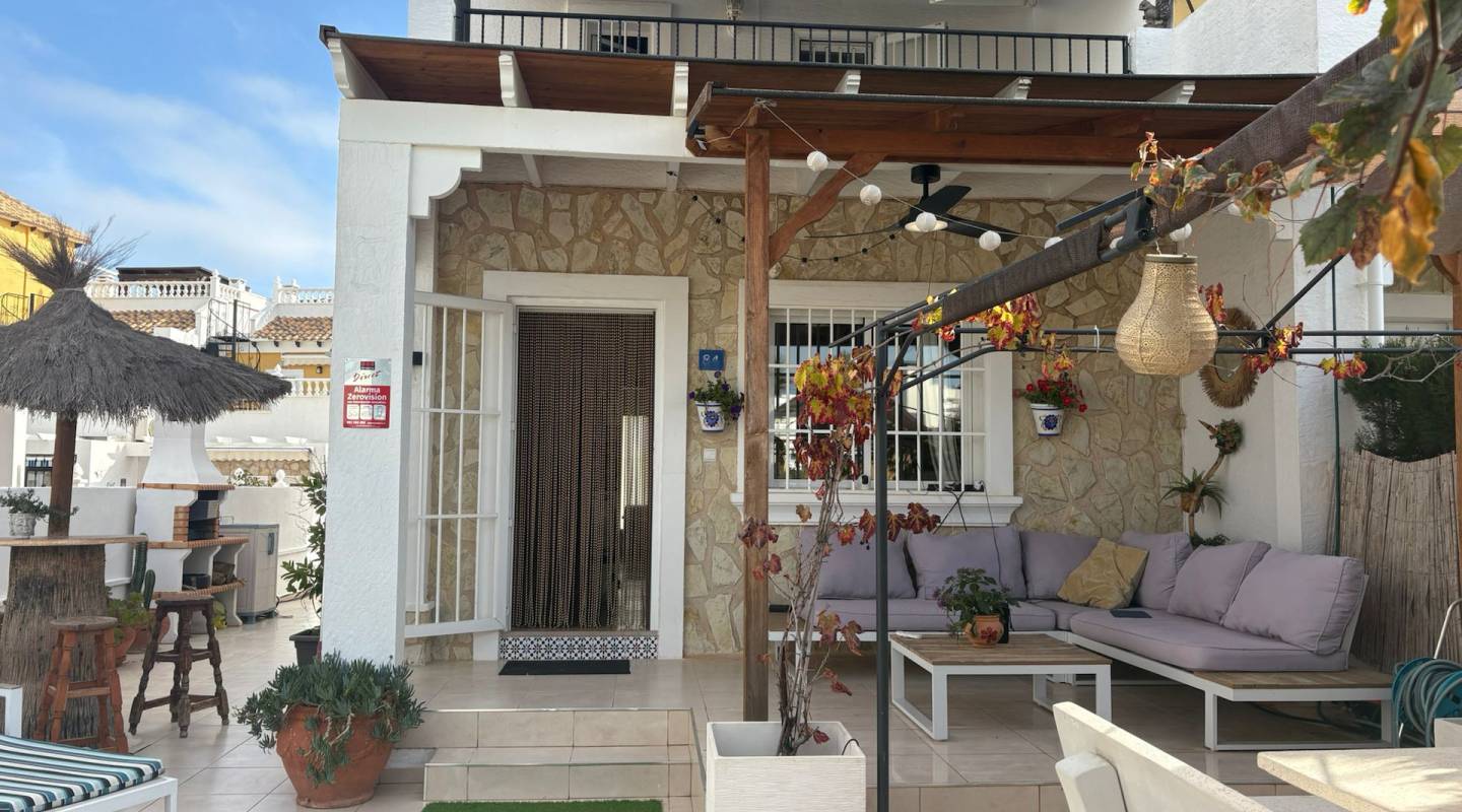 Resale - Townhouse - Algorfa - Alicante
