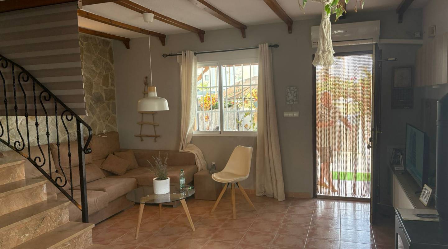 Resale - Townhouse - Algorfa - Alicante
