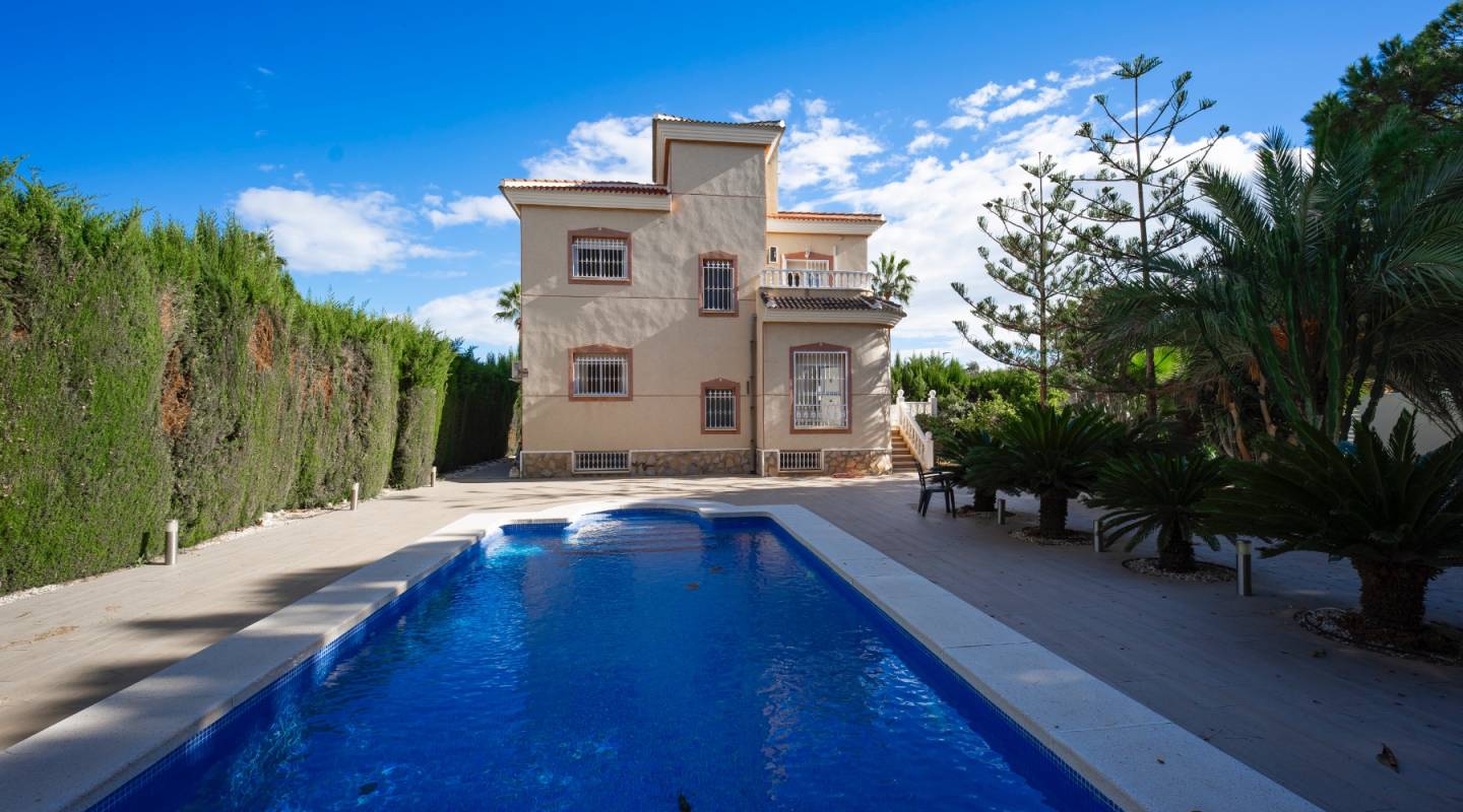 Resale - Villa  - Ciudad Quesada - Dona Pepa