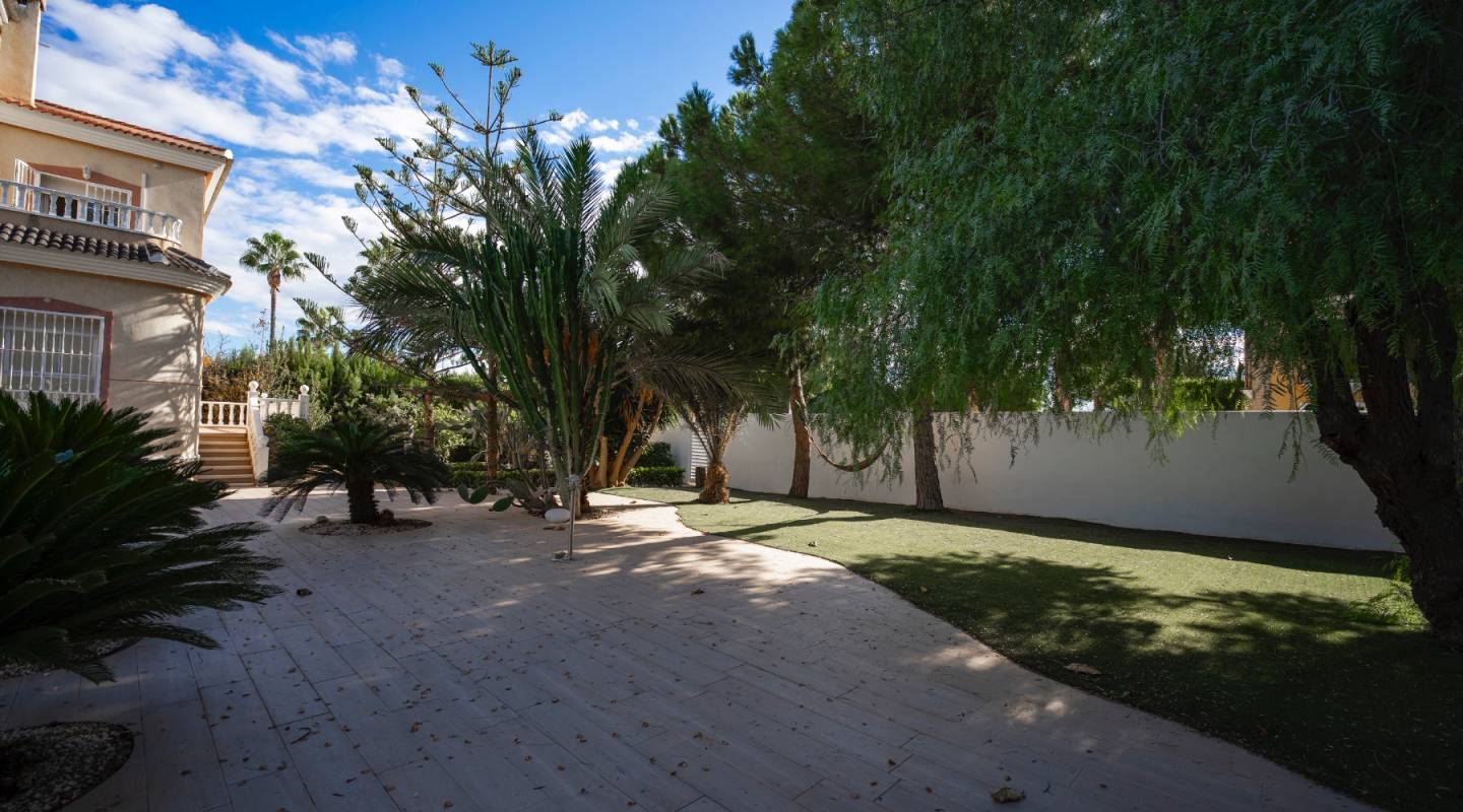 Resale - Villa  - Ciudad Quesada - Dona Pepa