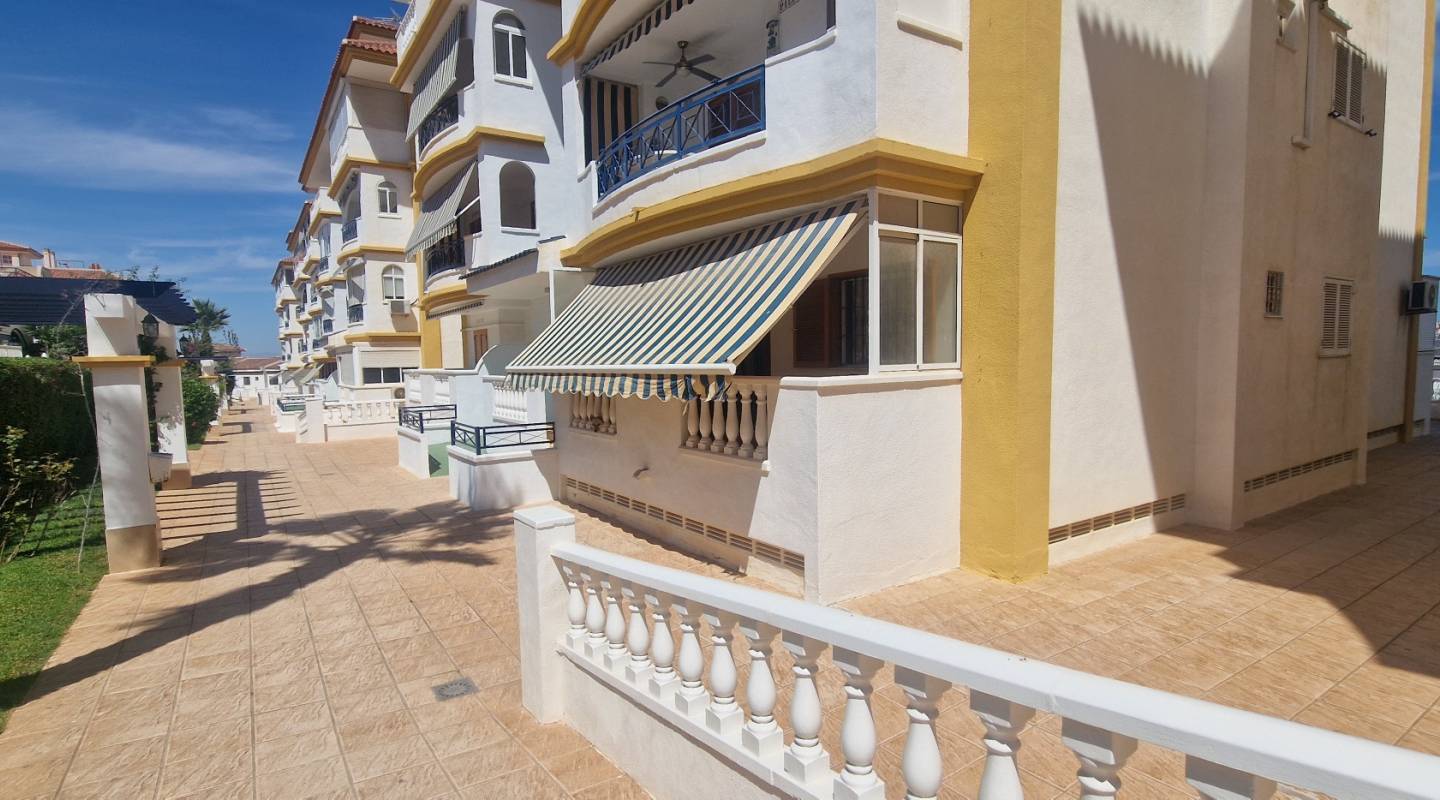 Resale - Apartment - La Mata