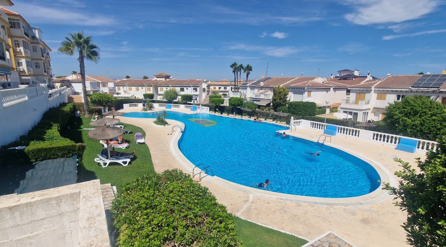 Resale - Apartment - La Mata