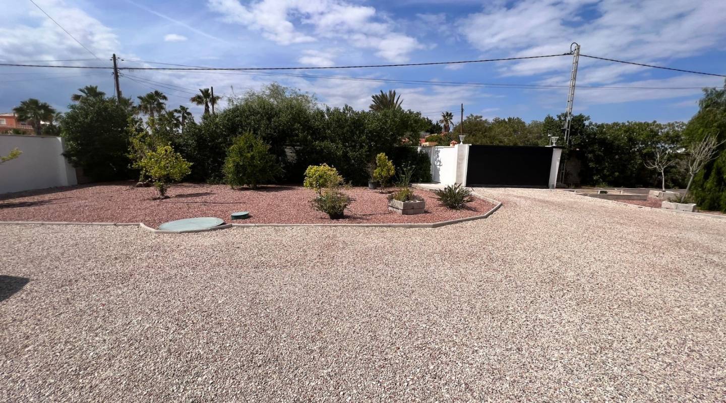 Resale - Finca Country Property - Elche Pedanías - La Marina