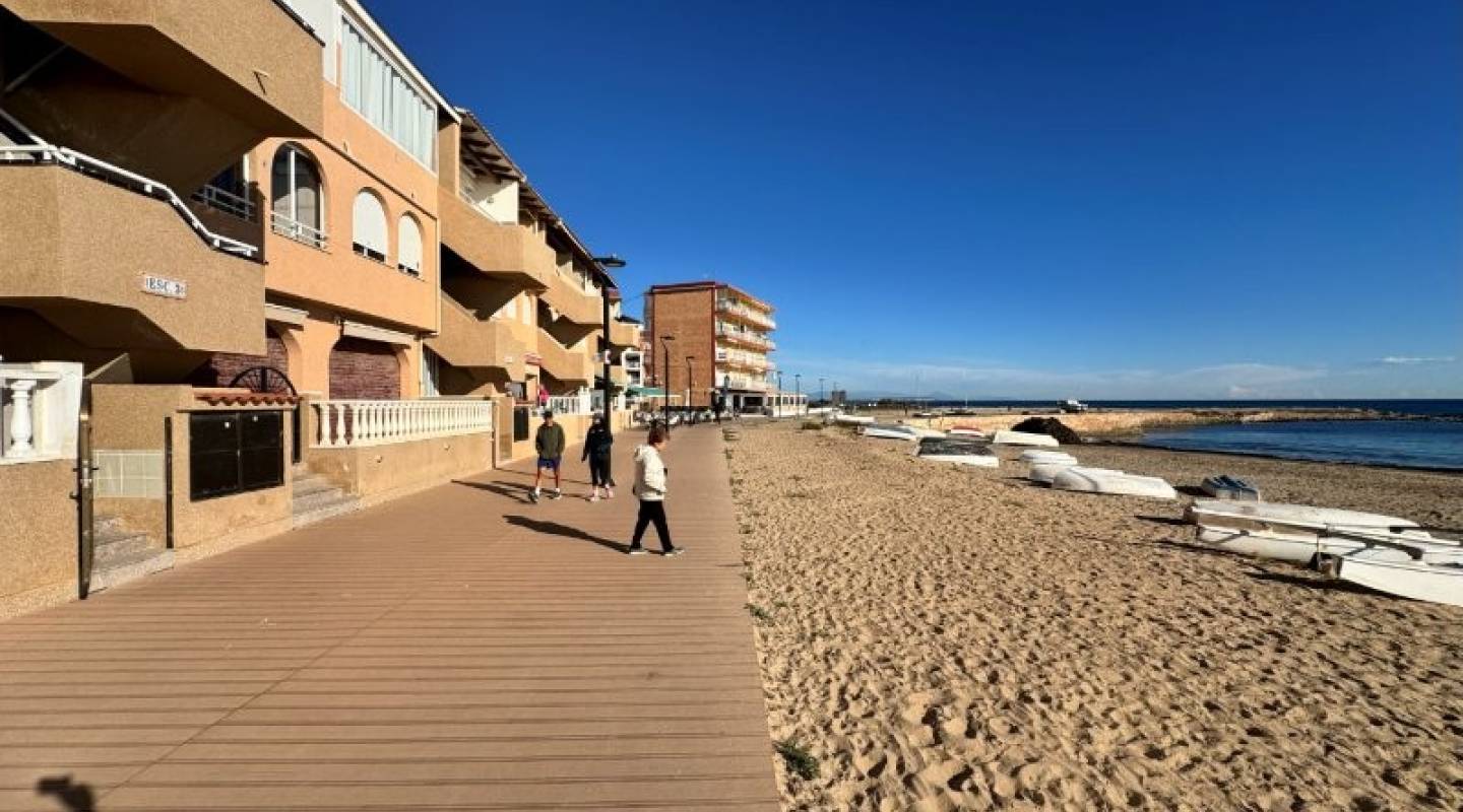 Resale - Apartment - La Mata