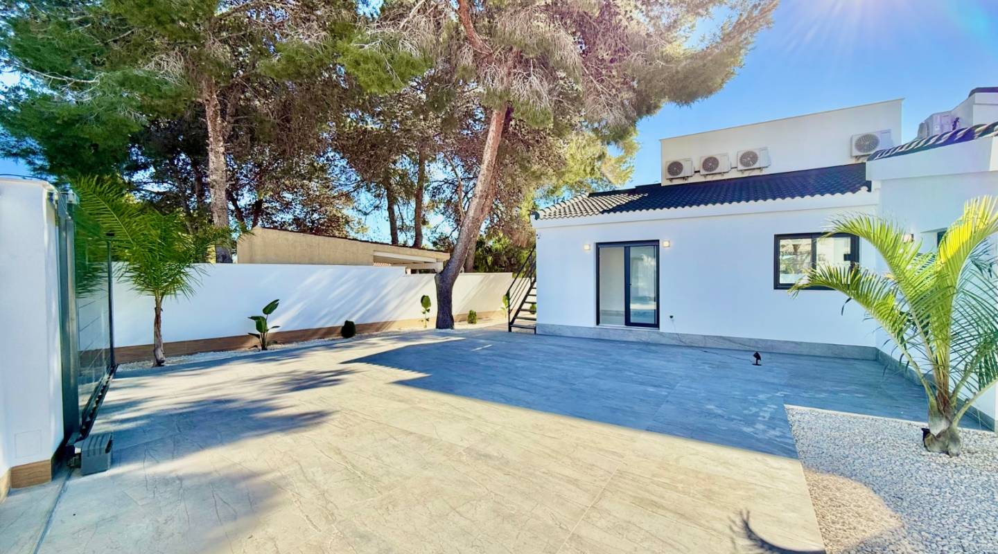 videresalg - Villa - Ciudad Quesada