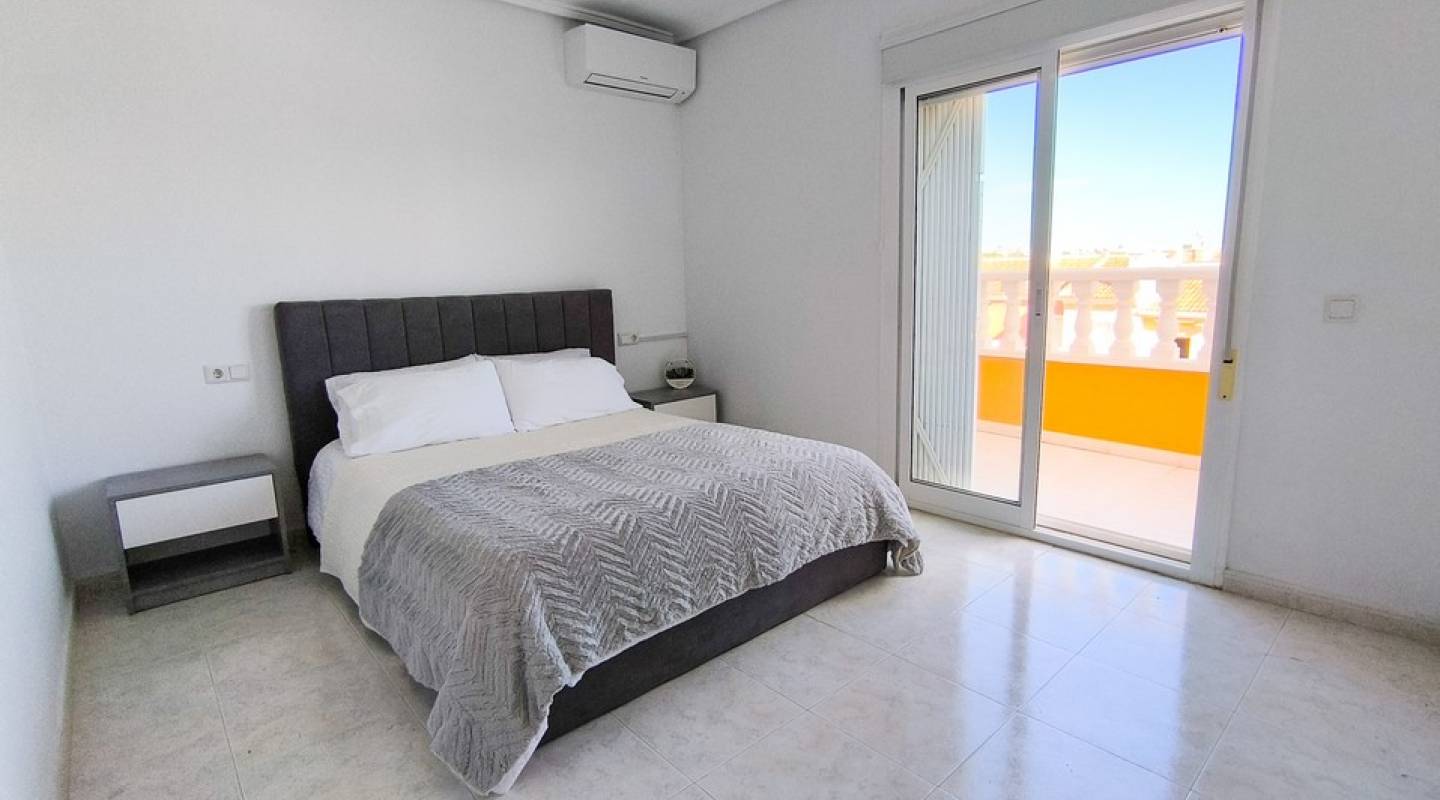 Resale - Townhouse - Ciudad Quesada - La Fiesta