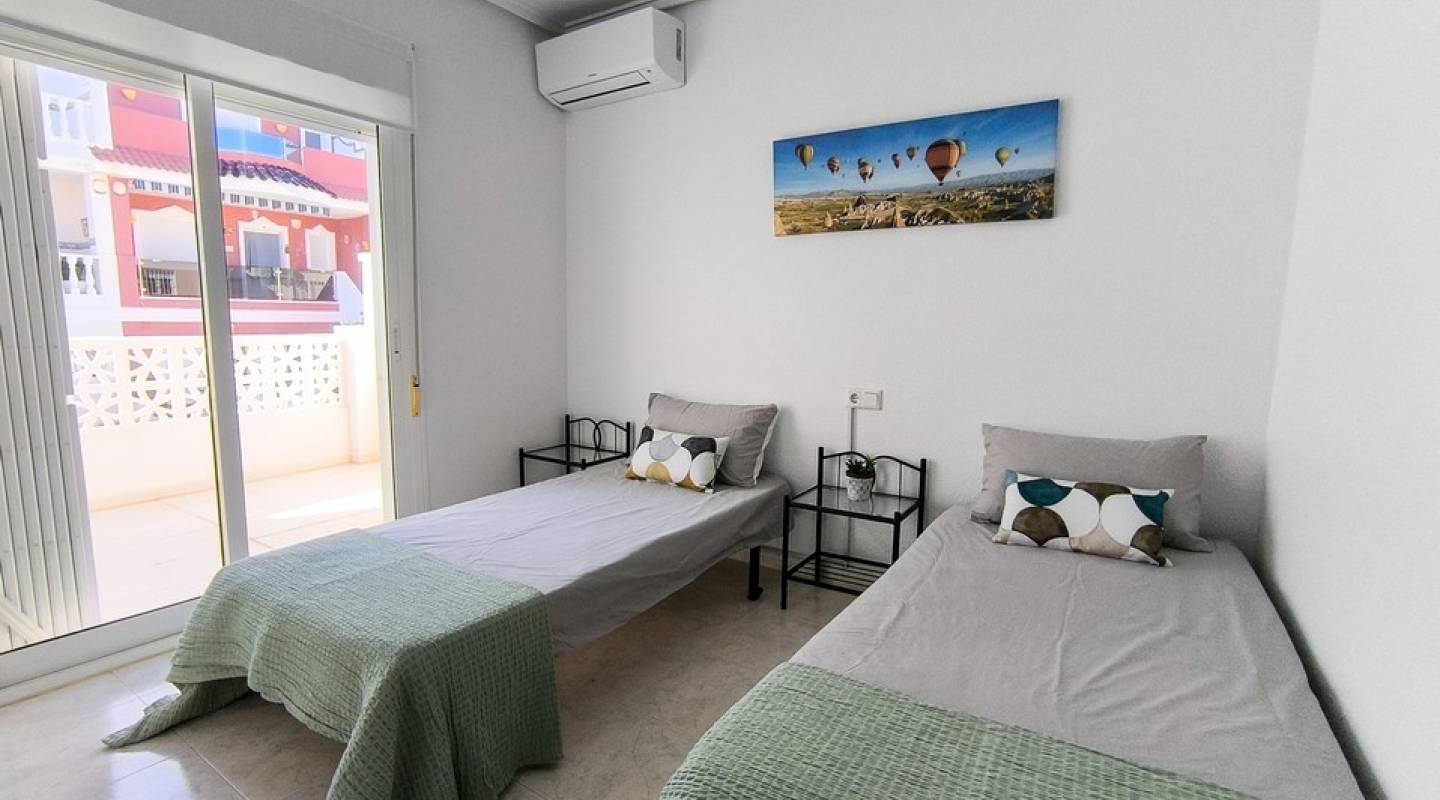 Resale - Townhouse - Ciudad Quesada - La Fiesta