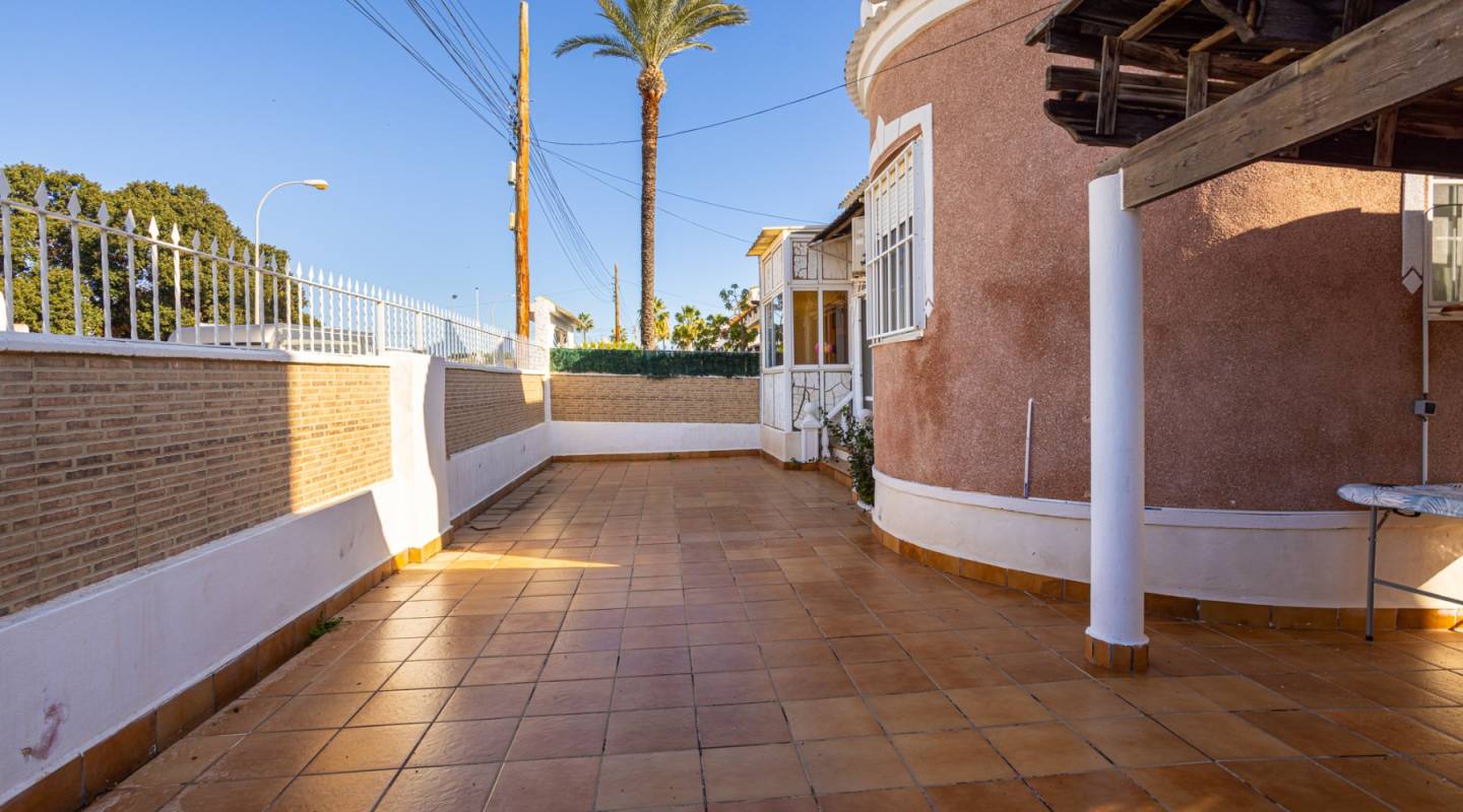 Wederverkoop - Detached Villa - Torrevieja - Urbanización San Luis