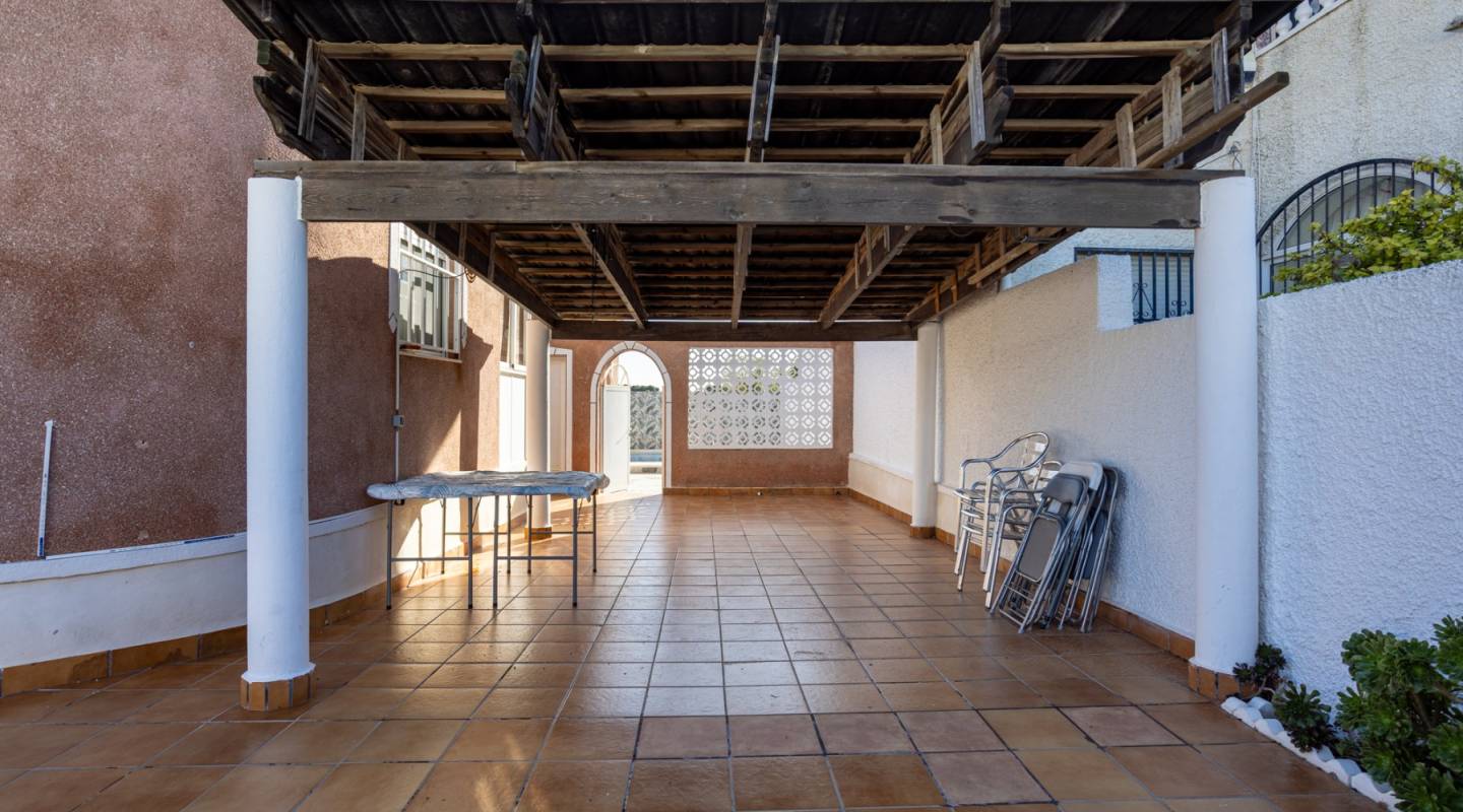 Wederverkoop - Detached Villa - Torrevieja - Urbanización San Luis