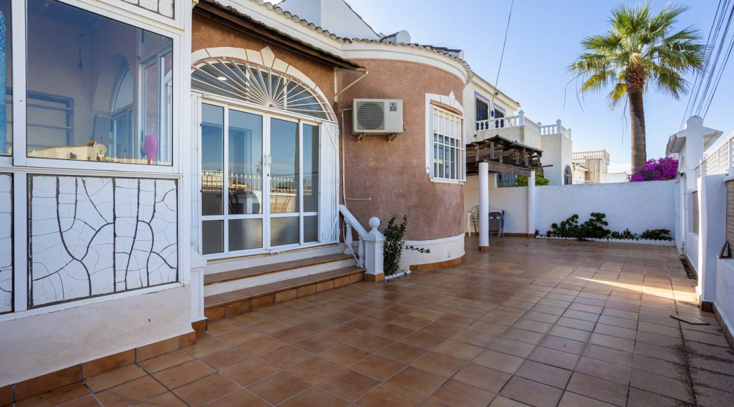 Wederverkoop - Detached Villa - Torrevieja - Urbanización San Luis
