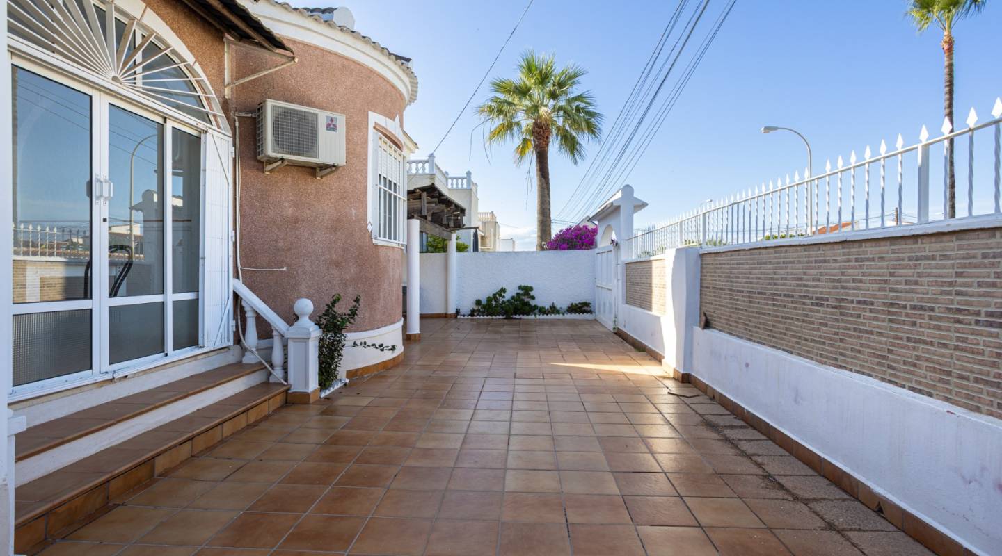 Wederverkoop - Detached Villa - Torrevieja - Urbanización San Luis