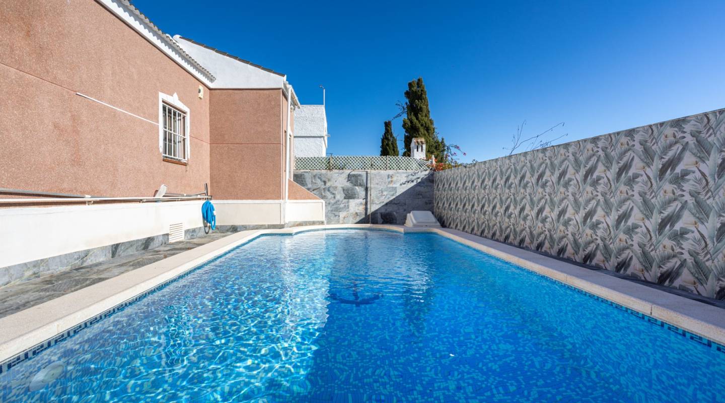 Wederverkoop - Detached Villa - Torrevieja - Urbanización San Luis