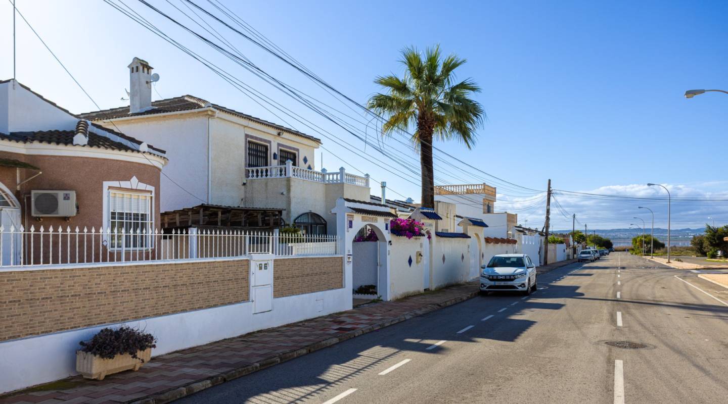 Wederverkoop - Detached Villa - Torrevieja - Urbanización San Luis