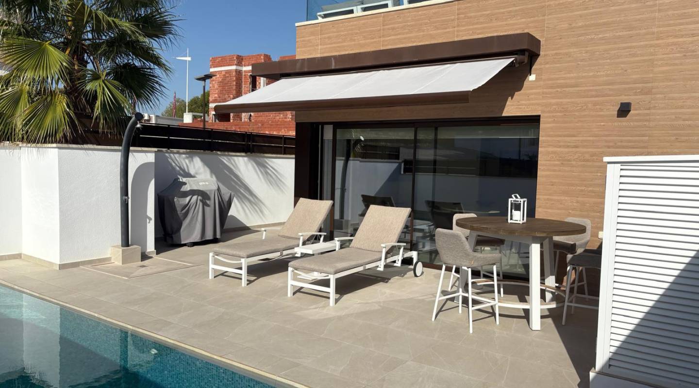 Venta - Semi-Detached Villa - Algorfa - La Finca Golf