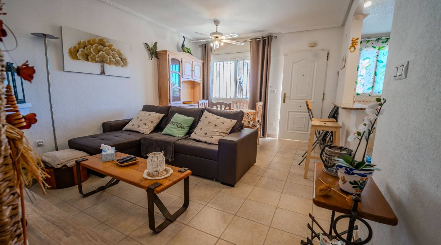 Resale - Townhouse - Villamartin