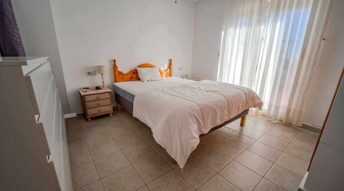 Resale - Townhouse - Villamartin