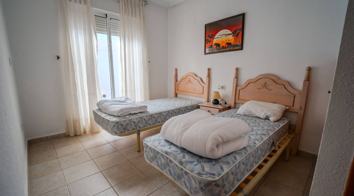 Resale - Townhouse - Villamartin