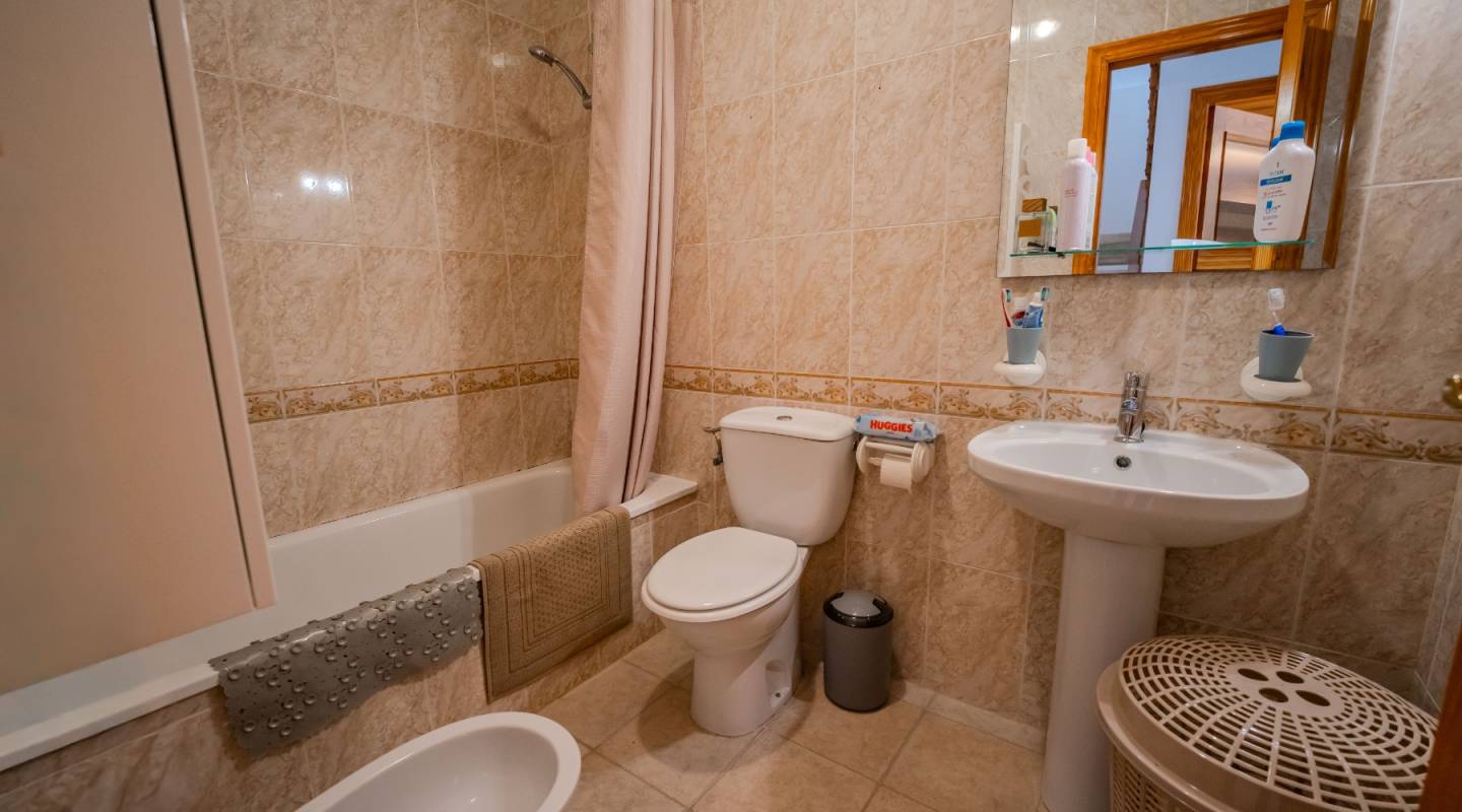 Resale - Townhouse - Villamartin