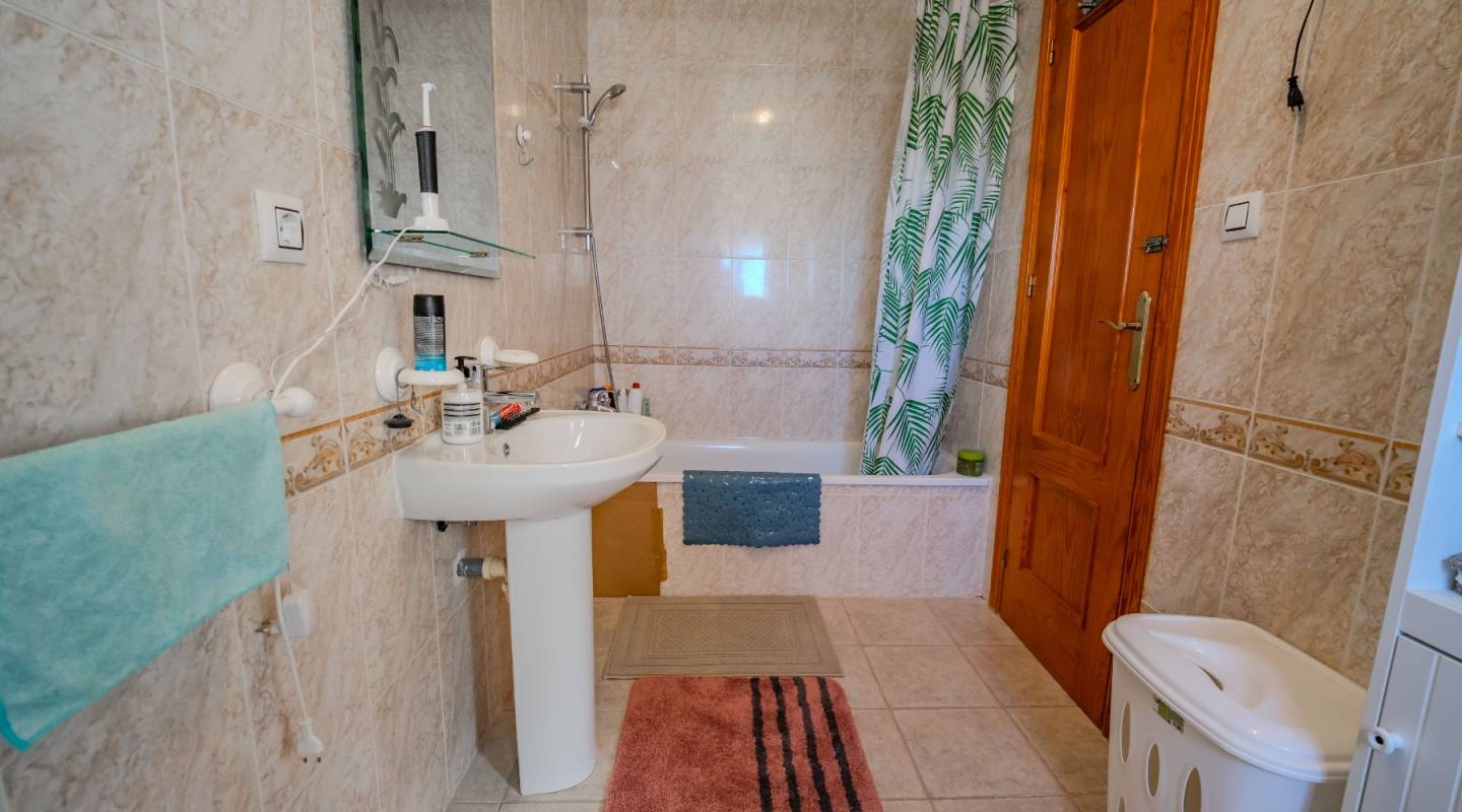 Resale - Townhouse - Villamartin