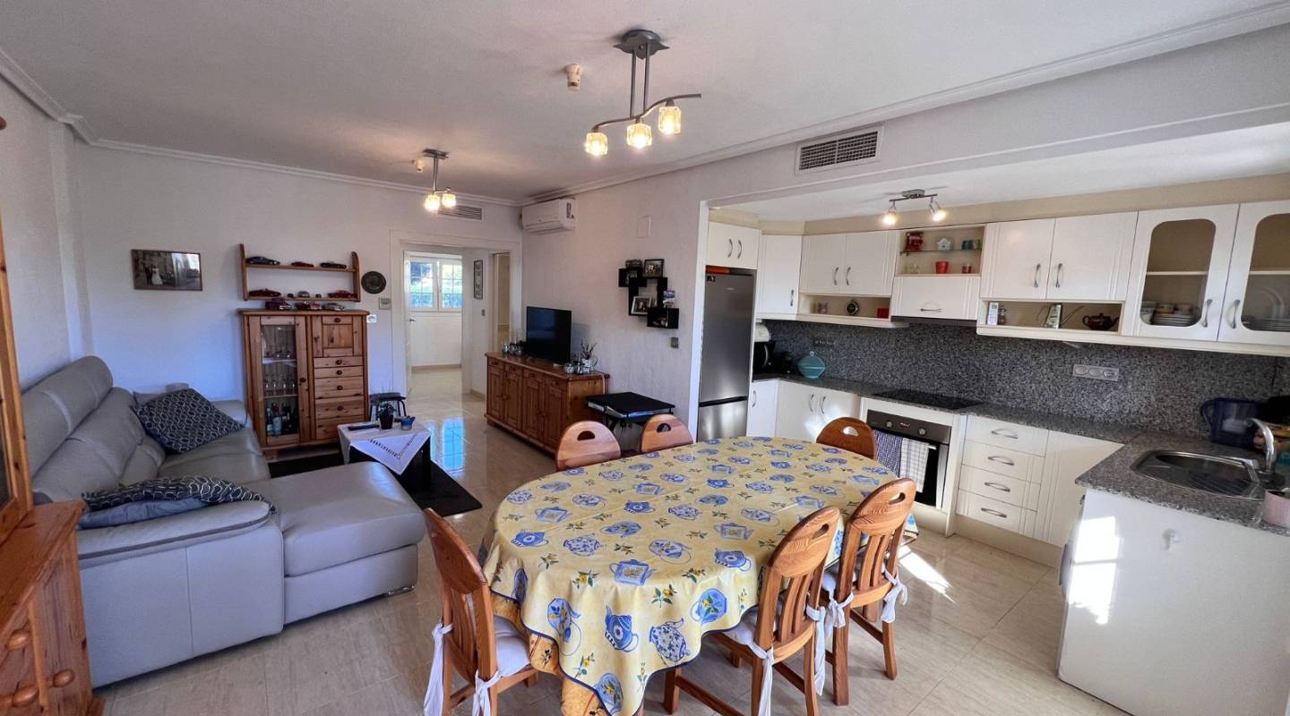 Resale - Apartment flat - Guardamar del Segura - El Raso