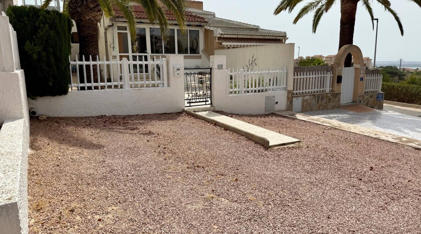 Resale - Bungalow - Ciudad Quesada - Town Center