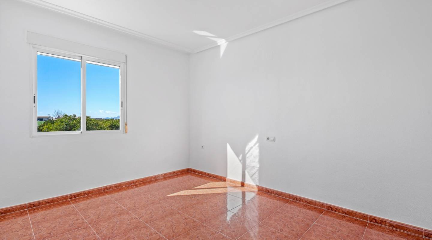 Wederverkoop - Country Property - Dolores