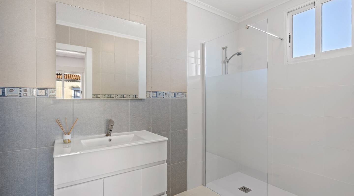 Wederverkoop - Country Property - Dolores