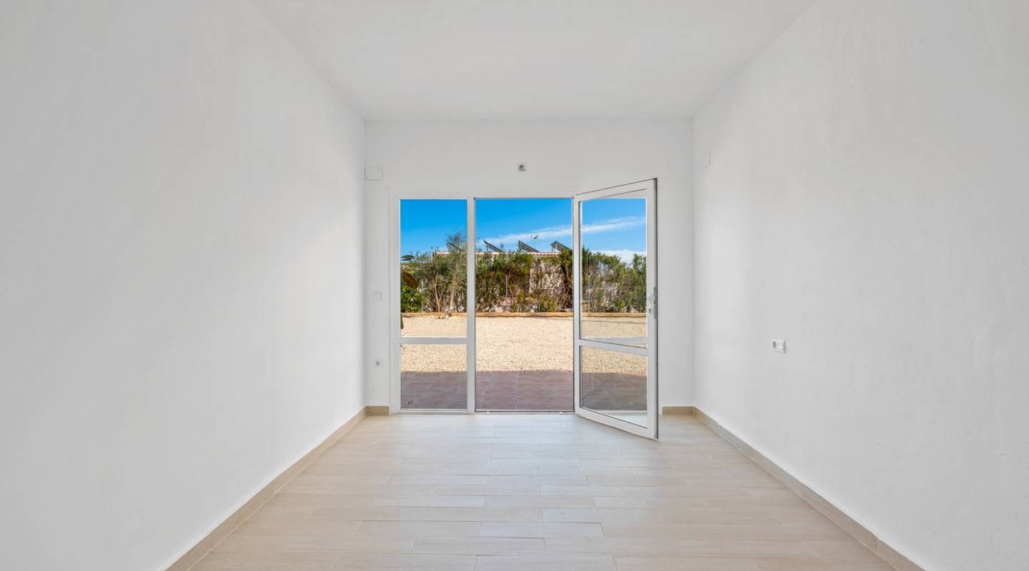 Wederverkoop - Country Property - Dolores