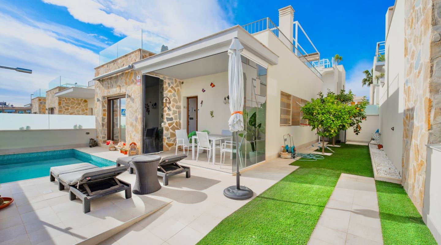 videresalg - Villa Detached - Ciudad Quesada - Pueblo Bravo